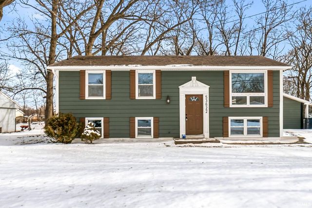 53622 Kennedy Drive, Granger, IN 46530