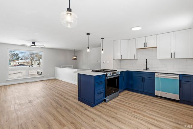 53622 Kennedy Drive, Granger, IN 46530