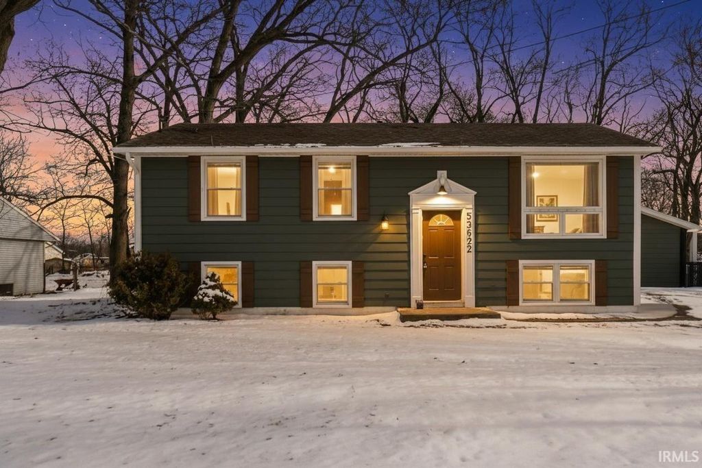 53622 Kennedy Drive, Granger, IN 46530