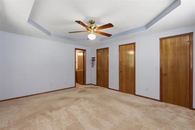 631 S Lariat Drive, Mustang, OK 73064