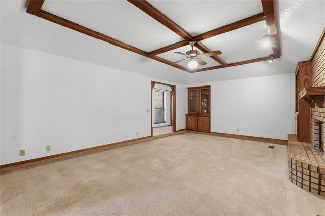631 S Lariat Drive, Mustang, OK 73064