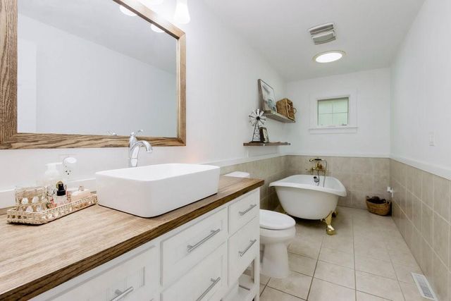 1908 LaSalle Street, Eau Claire, WI 54703