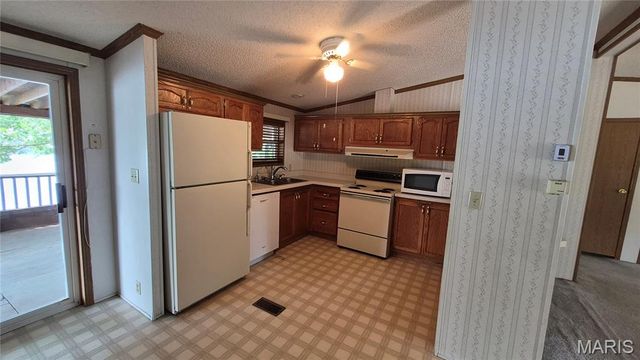 6678 Robin Lane, French Village, MO 63036
