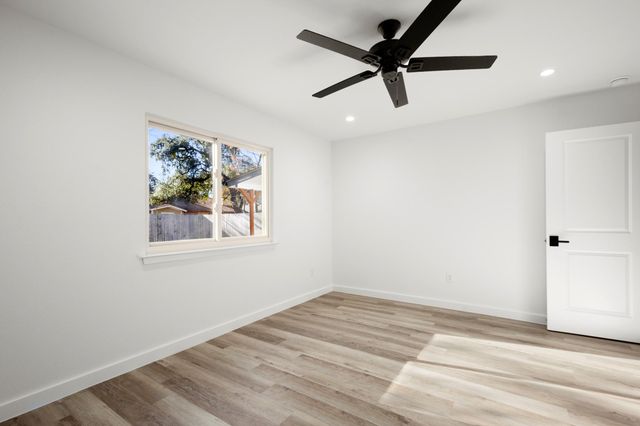 9717 Anderson Village DR, Austin, TX 78729