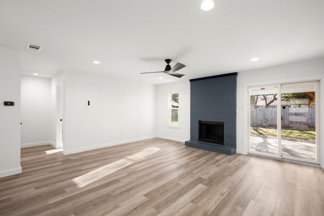 9717 Anderson Village DR, Austin, TX 78729