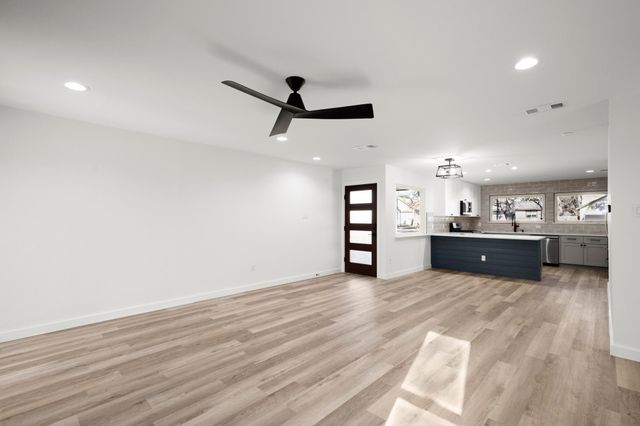 9717 Anderson Village DR, Austin, TX 78729