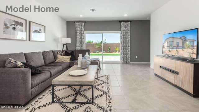 764 W Calle Manolete, Sahuarita, AZ 85629