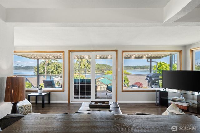 2519 Island Drive NW, Olympia, WA 98502