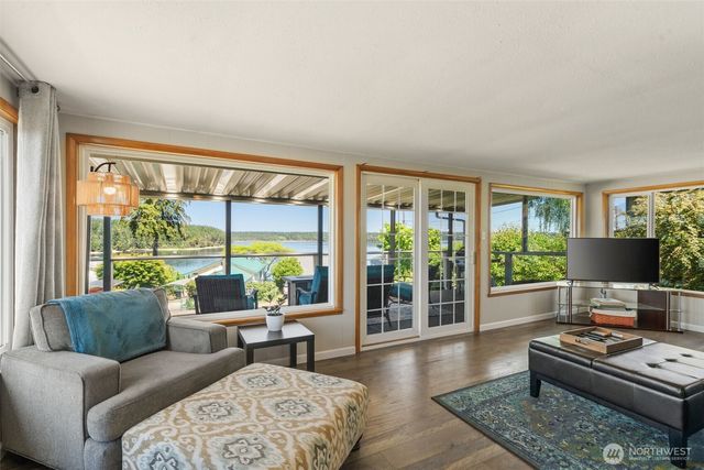 2519 Island Drive NW, Olympia, WA 98502