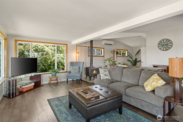 2519 Island Drive NW, Olympia, WA 98502