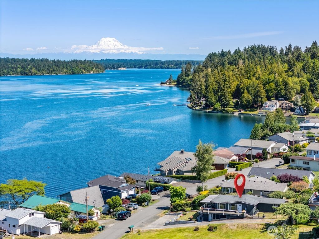 2519 Island Drive NW, Olympia, WA 98502