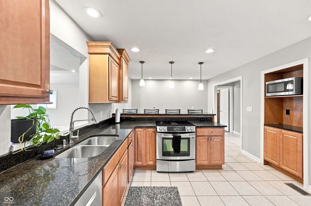 5102 Belleisle, Avon, IN 46123