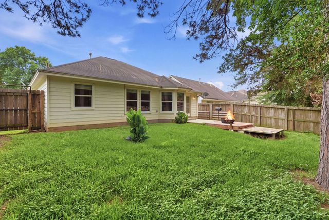 1004 Oak Glen Drive, Conroe, TX 77378