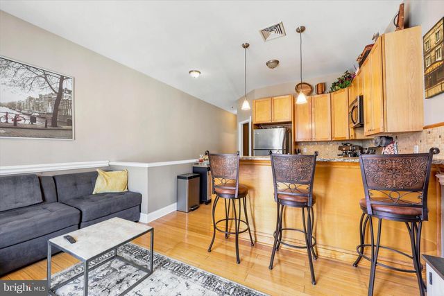 514 TITAN ST, Philadelphia, PA 19147