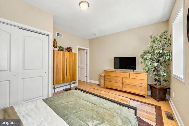 514 TITAN ST, Philadelphia, PA 19147