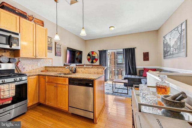 514 TITAN ST, Philadelphia, PA 19147