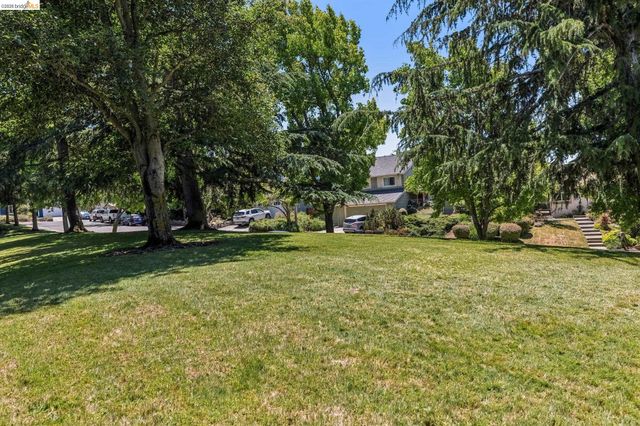 340 Blanchard Lane, Benicia, CA 94510