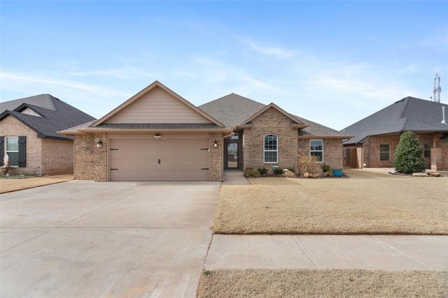 7309 Elaine Street, Yukon, OK 73099