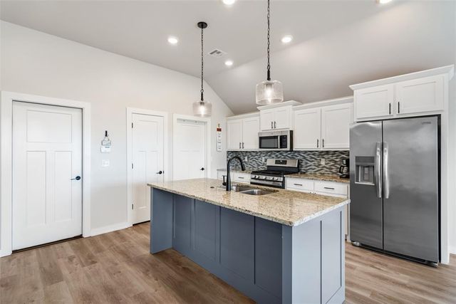 7309 Elaine Street, Yukon, OK 73099