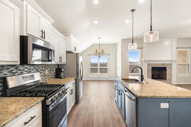 7309 Elaine Street, Yukon, OK 73099