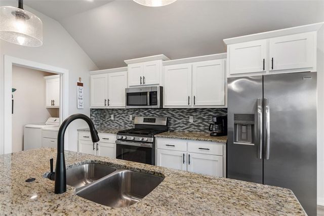 7309 Elaine Street, Yukon, OK 73099