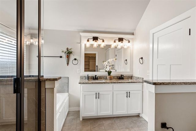 7309 Elaine Street, Yukon, OK 73099