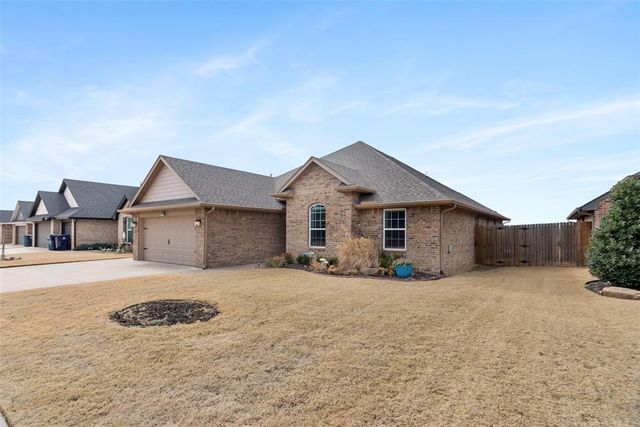 7309 Elaine Street, Yukon, OK 73099