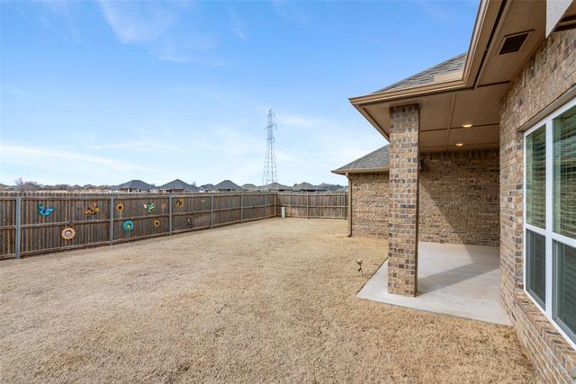 7309 Elaine Street, Yukon, OK 73099