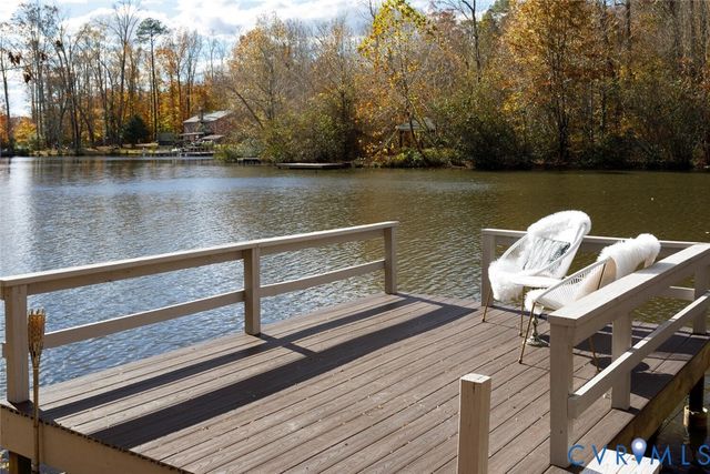 6904 Lakeshore Ct, Quinton, VA 23141