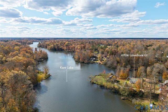 6904 Lakeshore Ct, Quinton, VA 23141