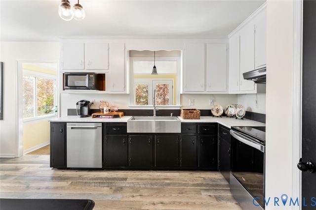 6904 Lakeshore Ct, Quinton, VA 23141