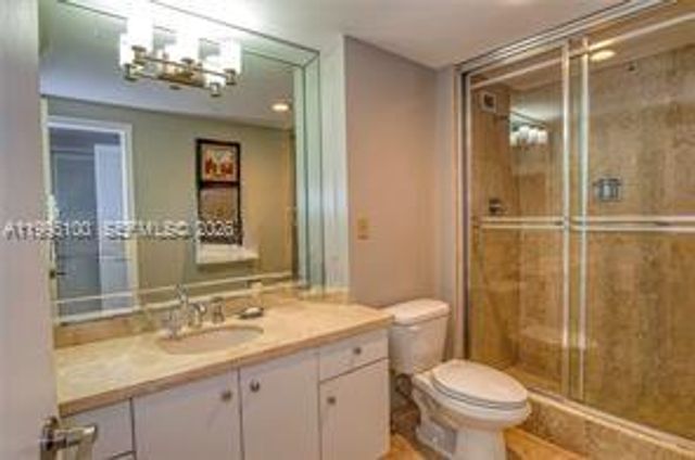 1800 NE 114th Street 401, Miami, FL 33181