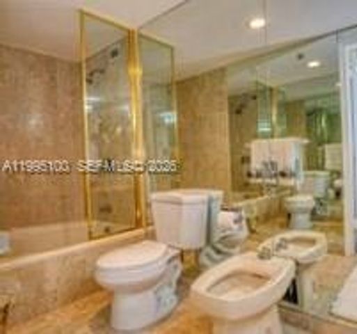 1800 NE 114th Street 401, Miami, FL 33181