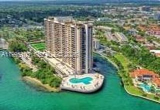 1800 NE 114th Street 401, Miami, FL 33181