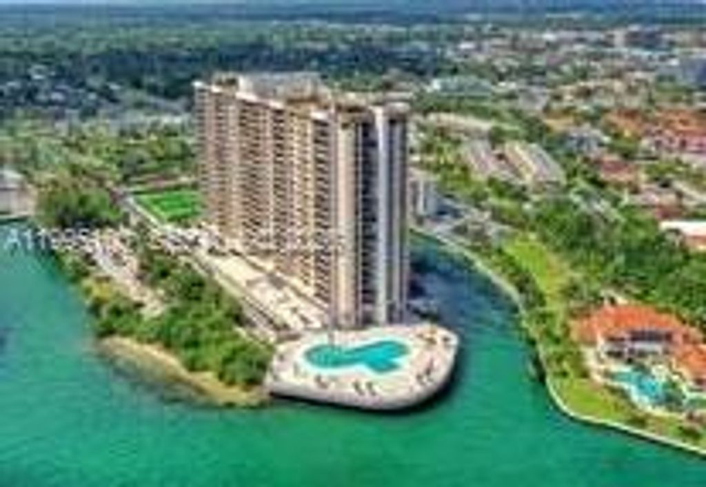 1800 NE 114th Street 401, Miami, FL 33181