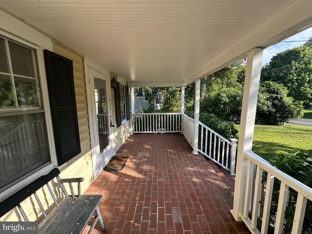 1832 BIRCH RD, Mclean, VA 22101