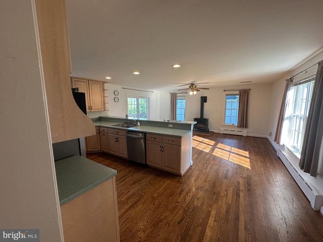 1832 BIRCH RD, Mclean, VA 22101