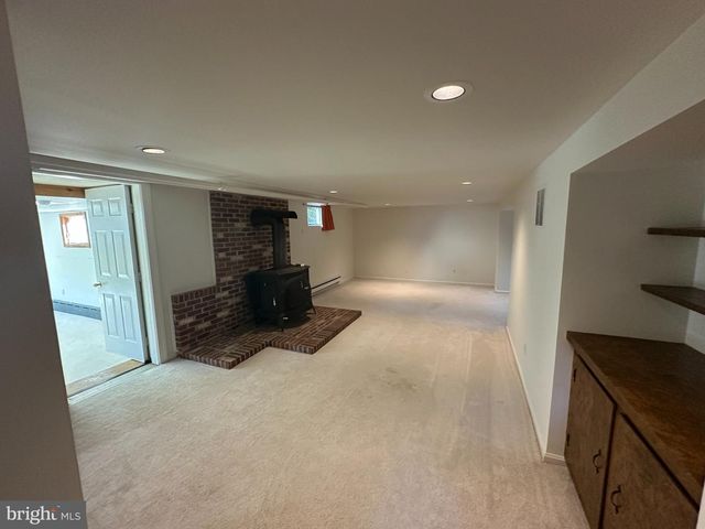 1832 BIRCH RD, Mclean, VA 22101