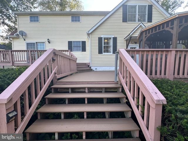 1832 BIRCH RD, Mclean, VA 22101