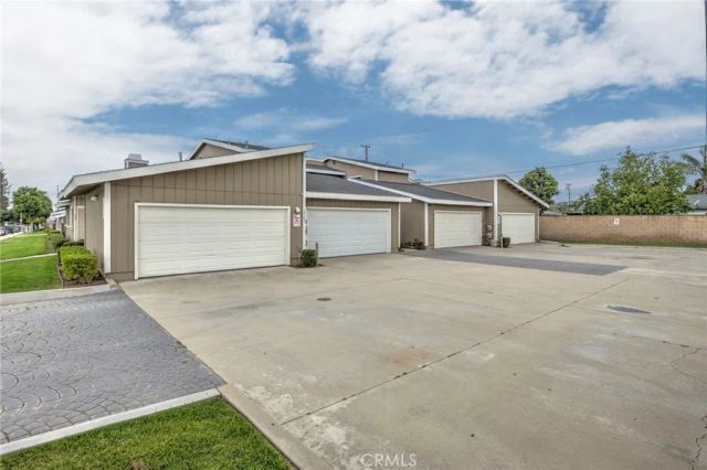 2389 S Reservoir, Pomona, CA 91766