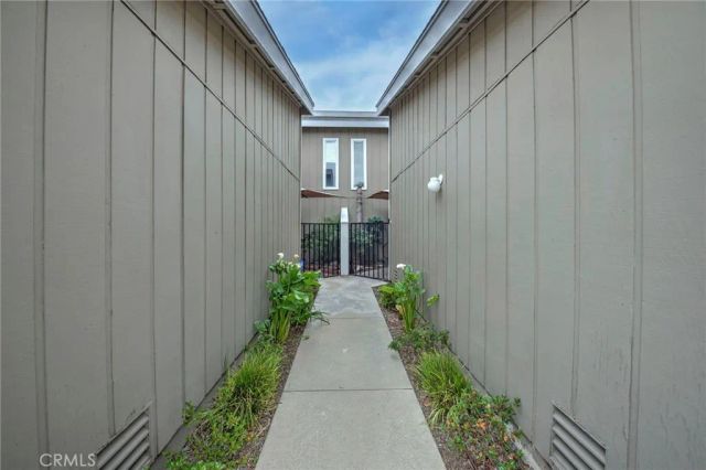 2389 S Reservoir, Pomona, CA 91766