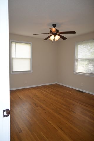 1515 Dunbar Cave Rd, Clarksville, TN 37043