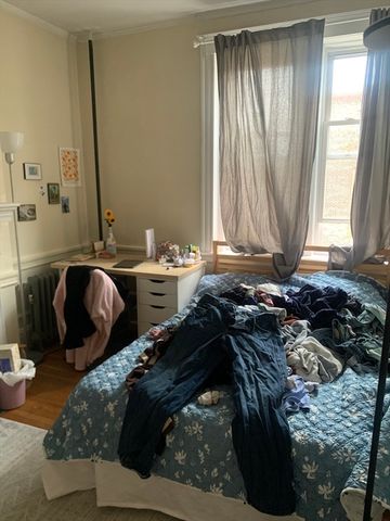 54 Egmont St 3, Brookline, MA 02446