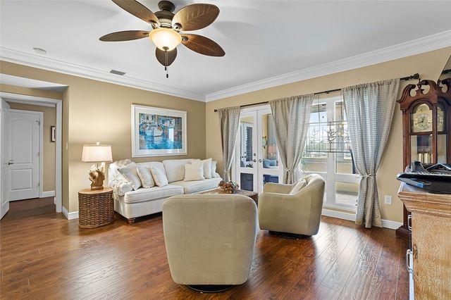 5075 Harmony Circle 301, Vero Beach, FL 32967