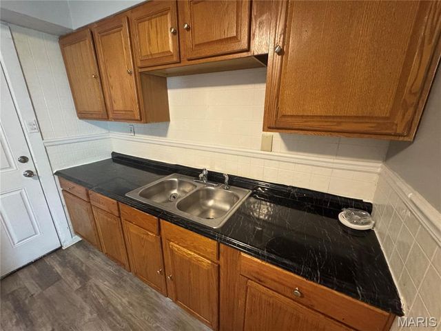 6837 Saint Olaf Drive, St Louis, MO 63134