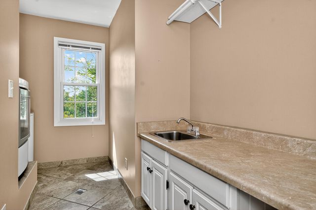 3521 Cheddington Lane, Lexington, KY 40502