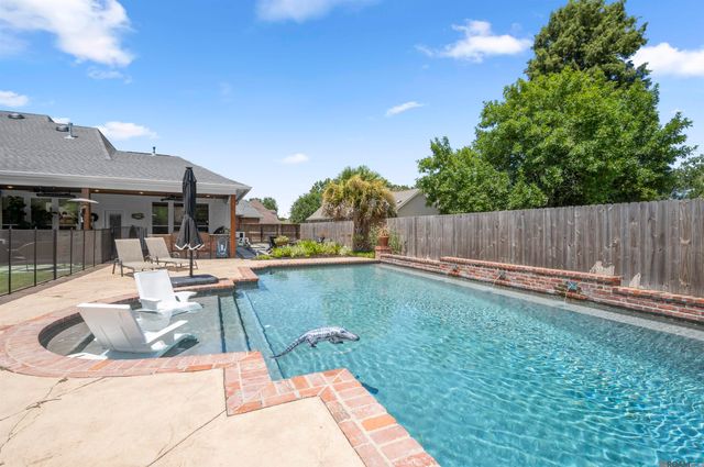 14258 Santa Fe Trail, Prairieville, LA 70769