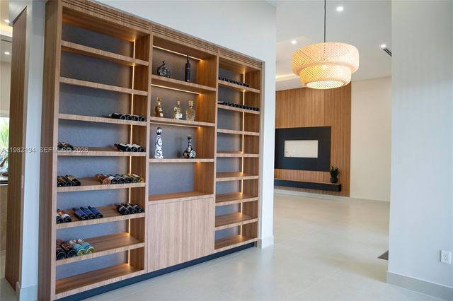 13231 SW 220 ST, Miami, FL 33170