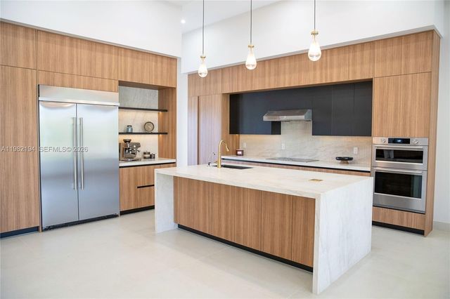 13231 SW 220 ST, Miami, FL 33170