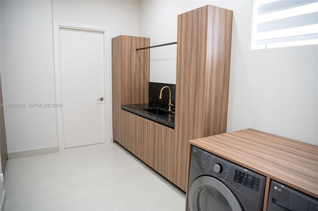 13231 SW 220 ST, Miami, FL 33170